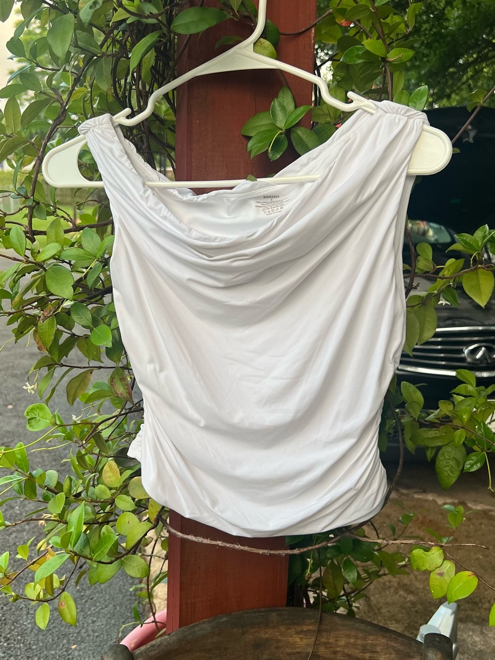 Amazon Essentials One-Shoulder Ruched White Tank Top - Picture 4 of 5